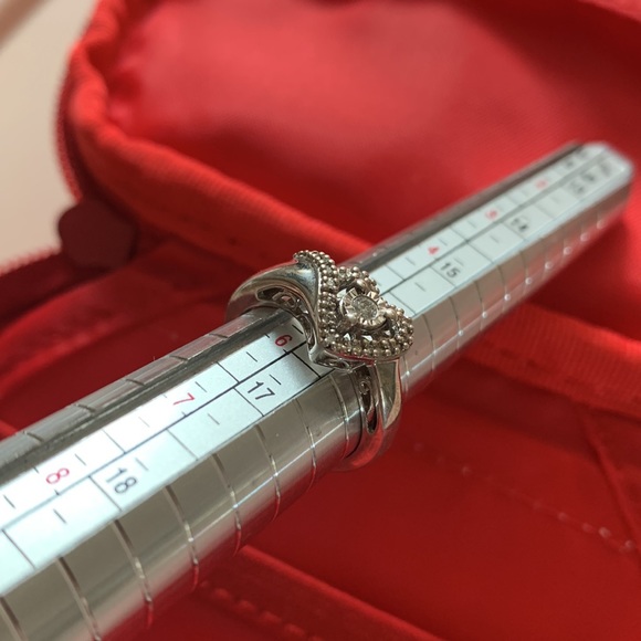 diamond heart ring in sterling silver - Picture 3 of 6